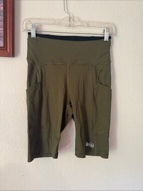 Rei shorts